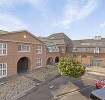 IM ERDGESCHOSS: 249 m² GEWERBEFLÄCHE IM HISTORISCHEN GEBÄUDE ZU VERMIETEN - Krefeld Inrath/Kliedbruch