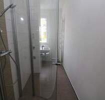 Wozu viele Treppen steigen? Neu sanierte Erdgeschosswohnung mit Blick ins Grüne! - Freiberg