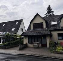 ***ATTRAKTIVE GEWERBEFLÄCHE ZU VERMIETEN***VIELSEITIG NUTZBAR FÜR EINZELHANDEL ODER BÜRO*** - Hamburg Eißendorf