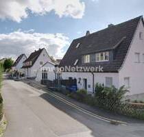 Schickes Haus mit großem Garten und vielseitiger Gewerbehalle - Arnstein