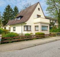 Einfamilienhaus in beliebter Lage mit Balkon und Garage - Hamburg Wilstorf