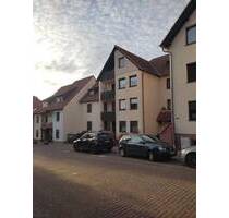 Top saniert und bezugsfertig stilvolle 4-Zimmer-Wohnung mit Balkon in Nidderau-Ostheim