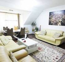 Gepflegte 3-Zimmer-Wohnung mit Loggia und Garage - Remscheid West