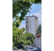 Helle 3-Zimmer Wohnung mit Balkon und Fernsicht - Röthenbach an der Pegnitz