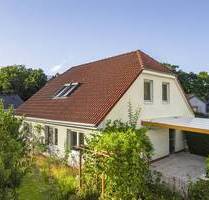 *Familiendomizil LEBENSFREUDE mit Traumgarten* - Neustadt