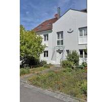 Reihenmittelhaus in traumhafter Lage ... viel Platz für viele Köpfe - Bayreuth Oberkonnersreuth