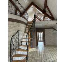 Charmante Eigentumswohnung mit 4-Zimmer, Balkon und Garage im Herzen von Ochtendung