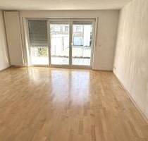 Freies Reihenmittelhaus - Hell, freundlich, familiengerecht und mit 2 PKW-Stellplätzen im Carport! - Filderstadt Plattenhardt