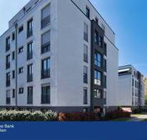 Charmante 4 Zimmer Wohnung mit Aufzug, Balkon und Tiefgaragenstellplatz - Frankfurt Unterliederbach