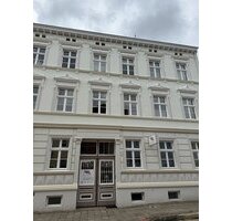 Renovierte 3-Zimmer-Altbauwohnung mit Balkon und Stellplatz in der Fleischervorstadt - Greifswald