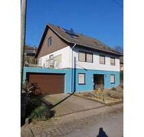 Freistehendes Einfamilienhaus, mit Doppelgarage, sehr großer Nutzfläche und Garten mit Hochbeet. - Wuppertal Elberfeld