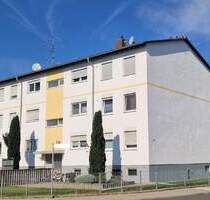 Gepflegtes Mehrfamilienhaus mit Balkonen und Stellplätzen - Lampertheim Hofheim