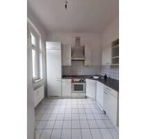 Großzügige 3-Zimmer mit Laminat, EBK, Wannenbad mit Fenster und Balkon in zentraler Lage - Chemnitz Sonnenberg