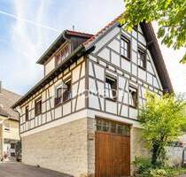 Charmantes EFH mit überdachtem Stellplatz, Garage und Sauna in familienfreundlicher Lage - Neuenstadt Bürg