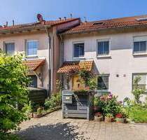 PROVISIONSFREI: gepflegtes bezugsfreies RMH aus BJ 2000 mit Garten & Stellplätzen - Bamberg