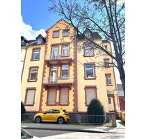 Gemütliche Wohnung mit 3,5 Zimmern im Jugendstilhaus zu vermieten. Zentral gelegen. - Hanau