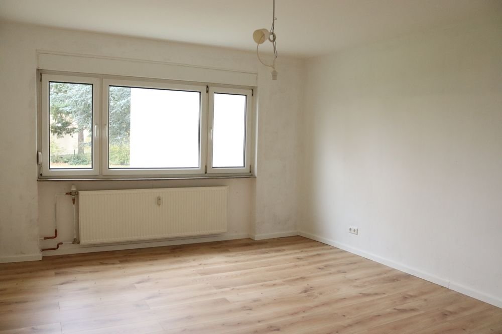 Sanierte und bereits tapezierte 2-Zimmer-Wohnung in Maintal-Dörnigheim für 1-2 Personen - Maintal / Dörnigheim