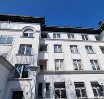 4 - ZIMMER MIT GROSSER DACH-TERRASSE UND ZWEI GARAGEN - Gevelsberg