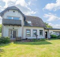 Nicht nur im Grünen wohnen, sondern auch Grünen Strom Erzeugen! Drei Wohneinheiten mit Weitblick. - Oberndorf