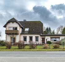 Viel Platz, drei Wohneinheiten und ein tolles Grundstück mit Weitblick! - Oberndorf