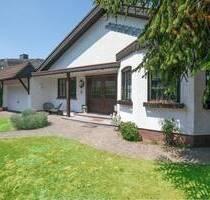 Geräumiges Familienparadies mit Pool und separatem Poolhaus - Rödermark Waldacker