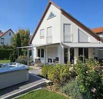 GROSSZÜGIGES UND GEHOBENES EFH IN RUHIGEM WOHNGEBIET - Donauwörth