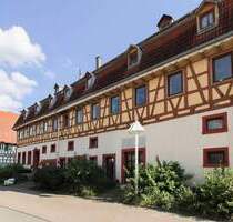 2-Zimmer-Wohnung im 1. Stock mit Stellplatz im Herzen von Vöhringen