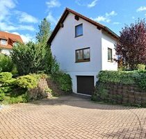 Massiv gebautes Einfamilienhaus am ruhigen Ende einer Anliegerstraße - Bad Klosterlausnitz