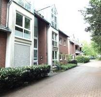Ideal für junge Paare: große Maisonette-Wohnung mit Sonnenbalkon in Neuss Uedesheim.