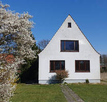 PURNHAGEN-IMMOBILIEN - Freist.-1.Fam.-Haus auf großzügigem Grundstück inkl. Bauplatz in Bremen Rekum - Bremen / Farge