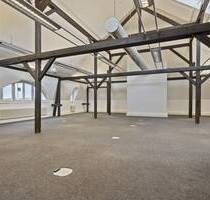 HISTORISCH BEDEUTEND, MODERN AUSGESTATTET: 212 m² BÜROFLÄCHE ZU MIETEN - Krefeld Inrath/Kliedbruch