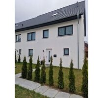 MietenWohlfühlenGlücklich sein - 2.480,00 EUR Kaltmiete, ca.  186,00 m² in Pinneberg (PLZ: 25421)