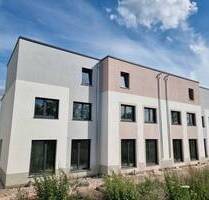 Einzigartige und moderne Optik - 6-Zimmer Reihenhaus mit großzügigem Wohn- und Essbereich! - Hanau-Steinheim