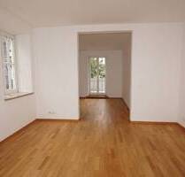 Herrliche Altbauwohnung mit Balkon in zentraler Lage - Straubing Planungsbezirk 103