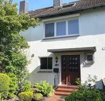 Verkauf eines Mittelreihenhauses mit Garage, 5 Zimmer, ca. 136,85 m² Wohn- und Nutzfläche, Vollkeller, ca. 221,62 m² Eigenland in 21629 Neu Wulmstorf