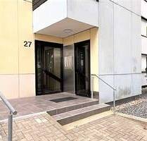 Sehr schöne 2 ZKB m. großer Terrasse und Fahrstuhl ! - Hildesheim Neuhof
