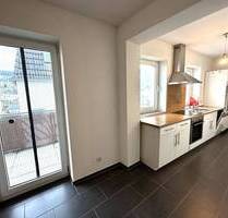 Frei ab sofort 3-Zimmer-Wohnung mit überdachtem Balkon im 1. Obergeschoss Tiefgaragenstellplatz - Schweich