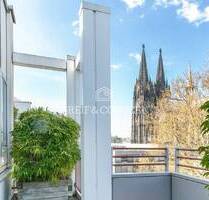 Exklusives Maisonette-Penthouse im Herzen Kölns: Urbaner Luxus mit atemberaubenden Ausblick