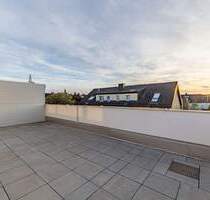Modernisierte Dachgeschosswohnung mit Weitblick und sonniger Terrasse in Seenähe - Karlsfeld