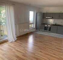 Helle Etagenwohnung mit EBK, Tageslicht-Duschbad und Balkon in der östlichen Altstadt - Rostock Stadtmitte