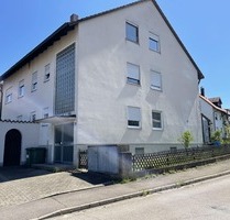Moderne 4-Zimmer-Wohnung mit Einbauküche und Garage in 91154 Rothaurach