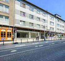 zentrale Lage - lange Schaufensterfront - Parkhaus gegenüber - Bochum Innenstadt