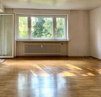 Drei-Zimmer-Hochparterrewohnung mit Loggia in ruhiger Wohnlage - Frankfurt am Main