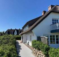 Wohngenuss in erster Reihe - 890.000,00 EUR Kaufpreis, ca.  72,00 m² Wohnfläche in Wenningstedt Sylt (PLZ: 25996)