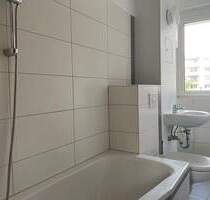 Bezugsfertige familienfreundliche Wohnung mit saniertem Bad! - Oschersleben