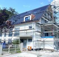 Neubau Hochkarätige Wohnung im Obergeschoß in München Harlaching