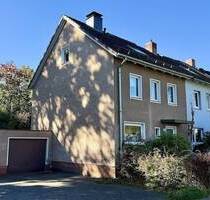 Familienfreundliches Reihenendhaus mit großem Garten in Hamburg Volksdorf