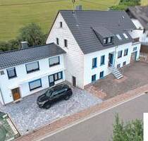 Modernisiertes Zweifamilienhaus über 272 qm & 6 Stellplätzen - Mehrgenerationentraum in Hoppstädten
