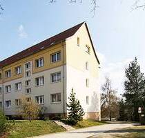Göda, im Hochparterre: Balkon + Wanne