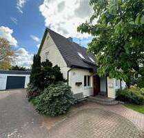 *** Charmantes Zuhause mit Holzofen, Garage, Wintergarten und vieles mehr *** - Salzhausen